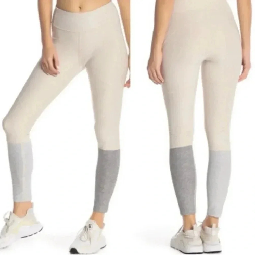 Outdoor Voices 7/8 Dipped Leggings Size Small